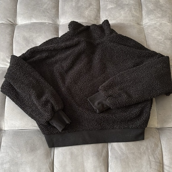 Gilly Hicks Women's Black Sherpa Jacket size small - Picture 5 of 6